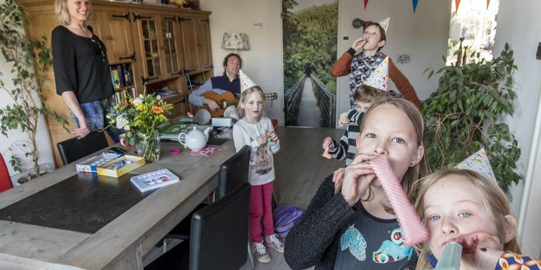 Nieuw project Druk & Dwars: Klassenfeestjes om sociale uitsluiting tegen te gaan